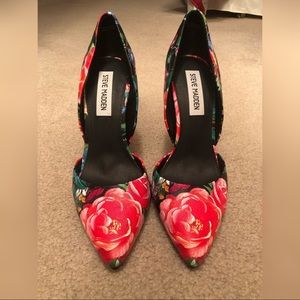 Steve Madden Floral Pumps